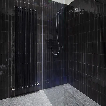 Whiterooms Collection * تشيزينا